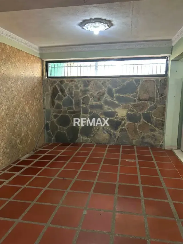 En Venta amplia casa de dos pisos en la Zona oeste en el Conjunto Residencial Villas Fuchal - 12