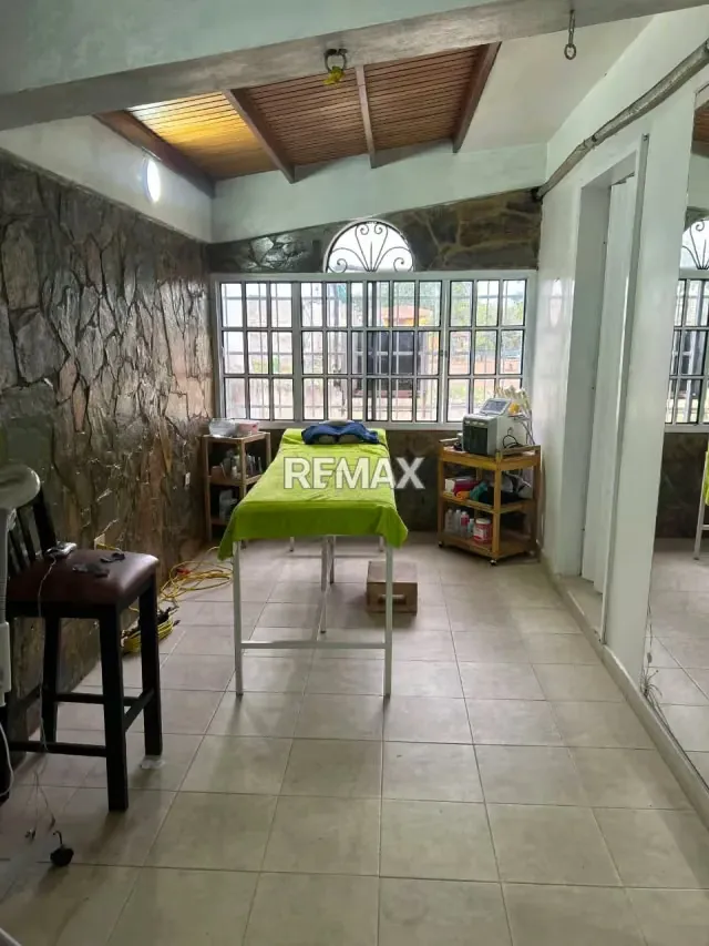 En Venta amplia casa de dos pisos en la Zona oeste en el Conjunto Residencial Villas Fuchal - 6