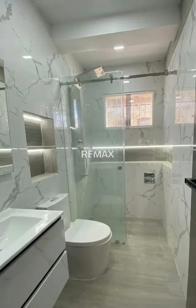 Apartamento Remodelado en Villamar Av Juan Bautista Arismendi - 6
