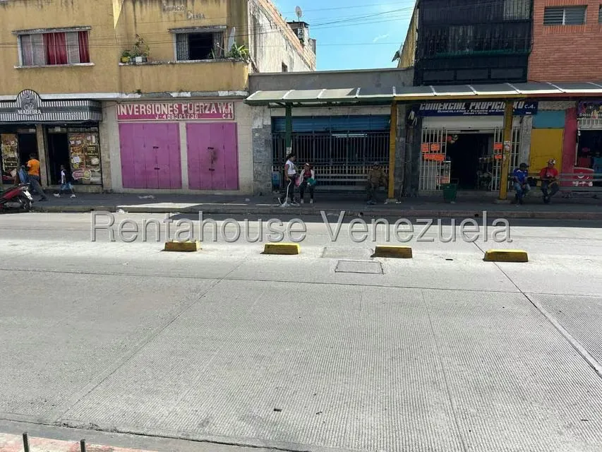 Local Comercial en Venta en Centro, Lara - 18