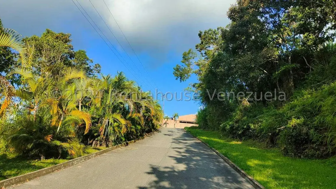 Casa (Duplex) en Alquiler en Pan de Azucar, Miranda - 23