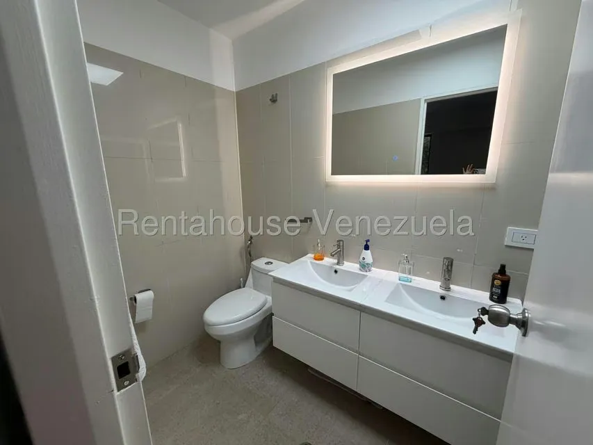 Apartamento (1 Nivel) en Venta en Colinas de La California, Distrito Metropolitano - 13