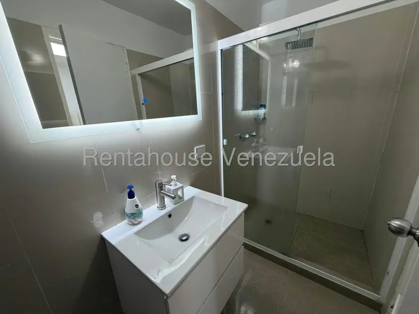 Apartamento (1 Nivel) en Venta en Colinas de La California, Distrito Metropolitano - 18