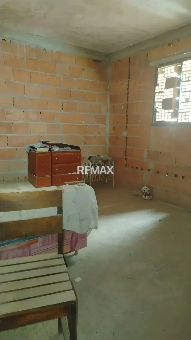 En Venta Apartamento en Obra Gris en la zona Norte, Sector Sabana Grande. - 3