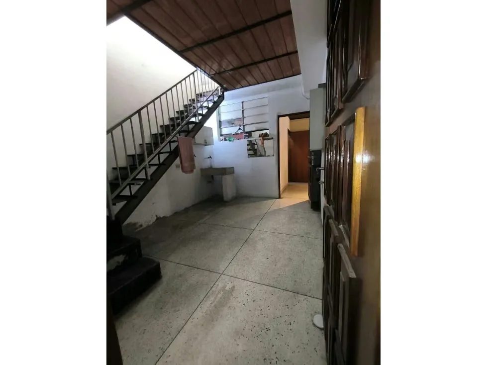 Vendo casa en calle cerrada 199m2 California Norte 8132 - 16