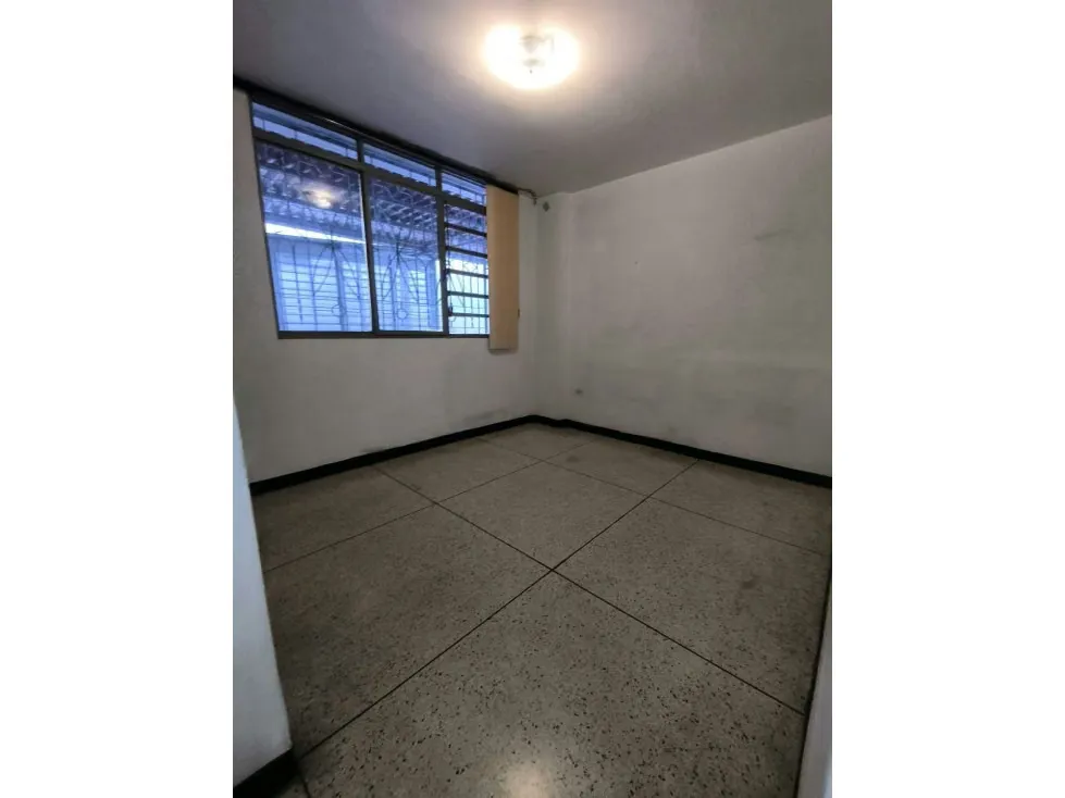Vendo casa en calle cerrada 199m2 California Norte 8132 - 19
