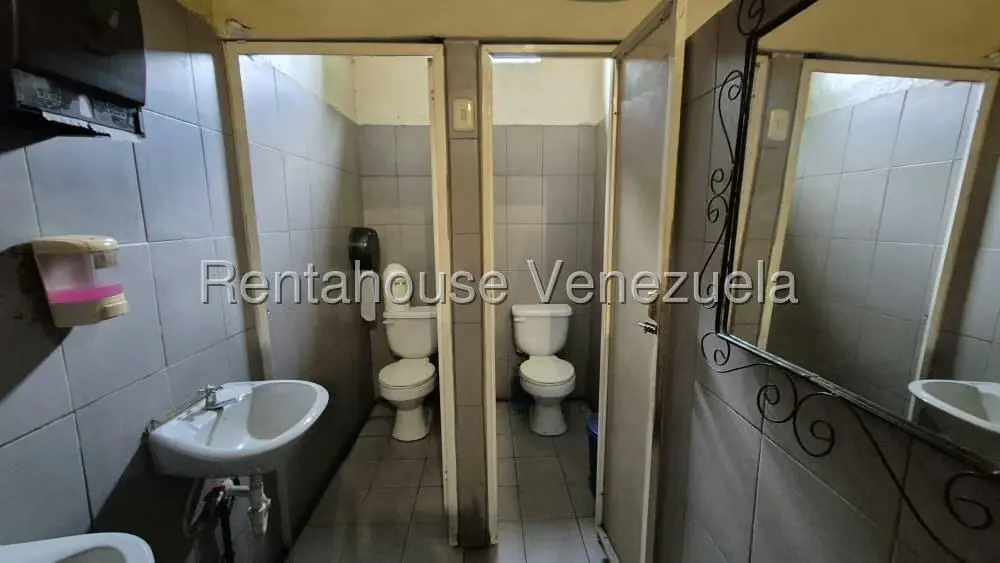 Local Comercial en Alquiler en Zona Este, Lara - 11