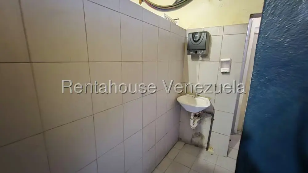 Local Comercial en Alquiler en Zona Este, Lara - 13