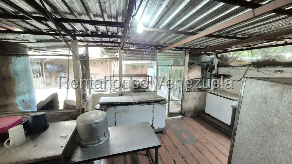Local Comercial en Alquiler en Zona Este, Lara - 18