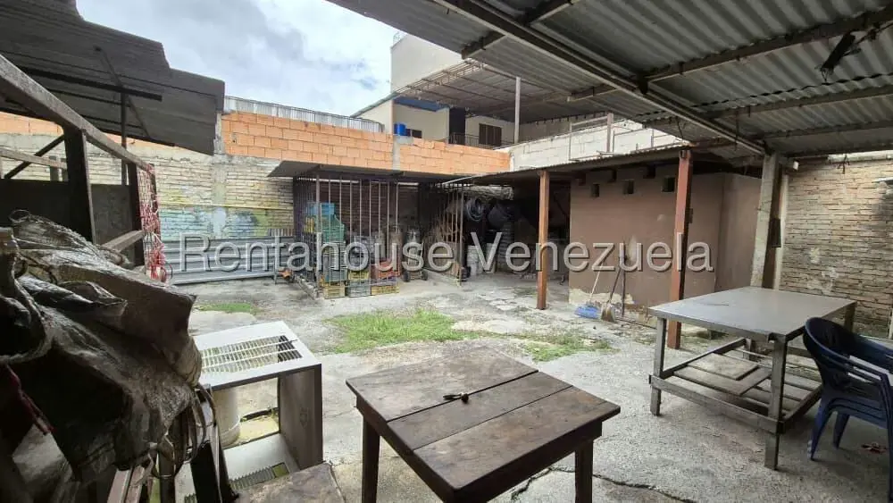 Local Comercial en Alquiler en Zona Este, Lara - 21