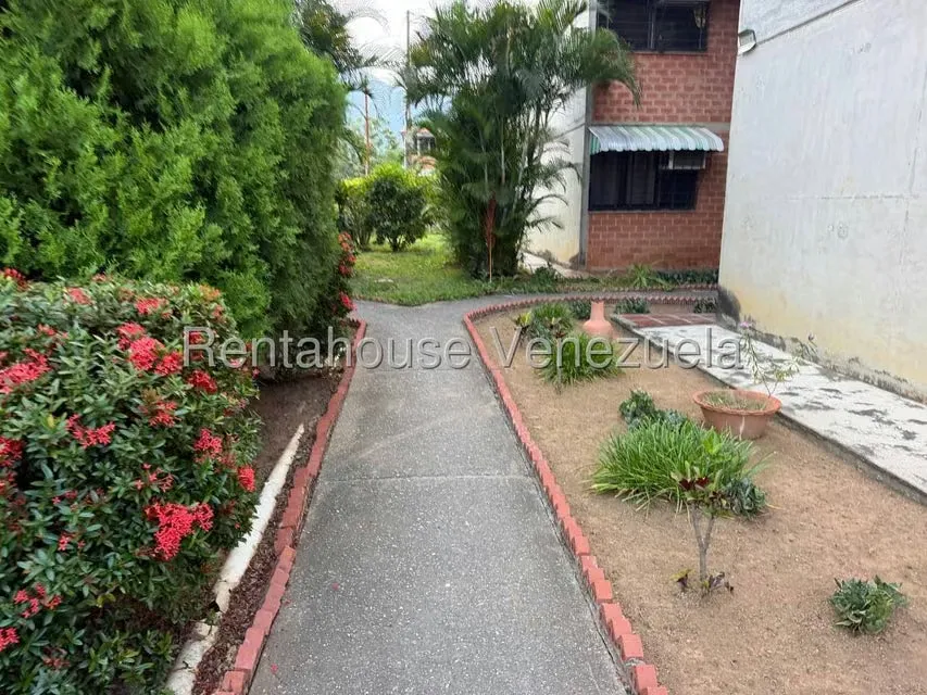 Apartamento (1 Nivel) en Venta en Ciudad Casarapa, Miranda - 3