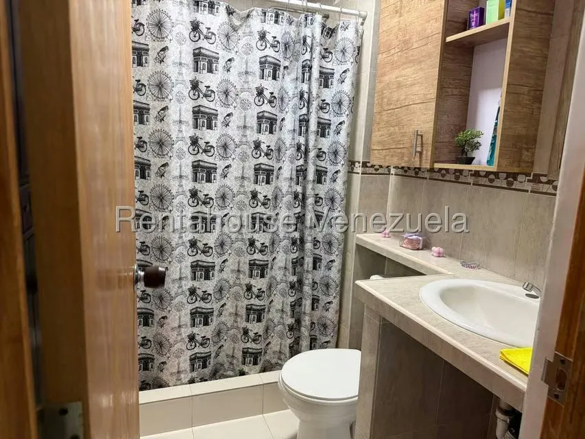 Apartamento (1 Nivel) en Venta en Ciudad Casarapa, Miranda - 32