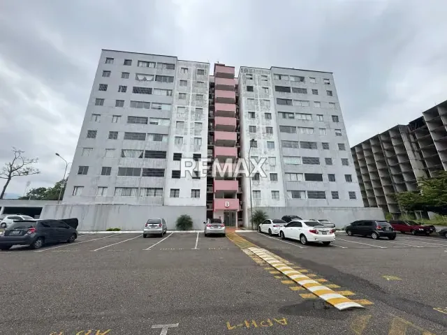 Alquila Apartamento semi amoblado en Vista Real de 65mtrs2