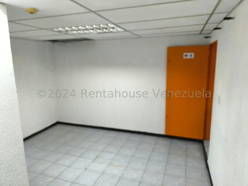 Comercial (Oficina) en Alquiler en Parroquia La Candelaria, Distrito Metropolitano - 11