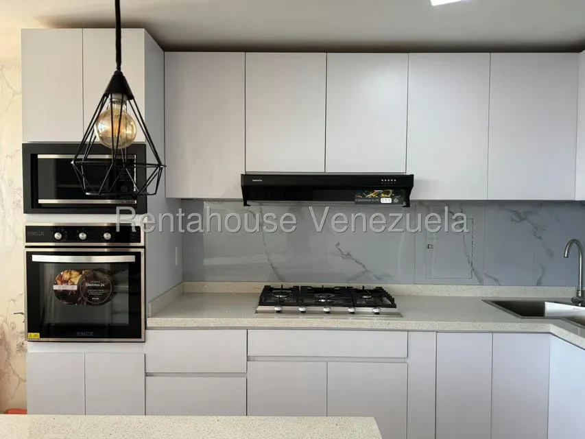 Apartamento (Duplex) en Venta en Parque Central, Distrito Metropolitano - 12