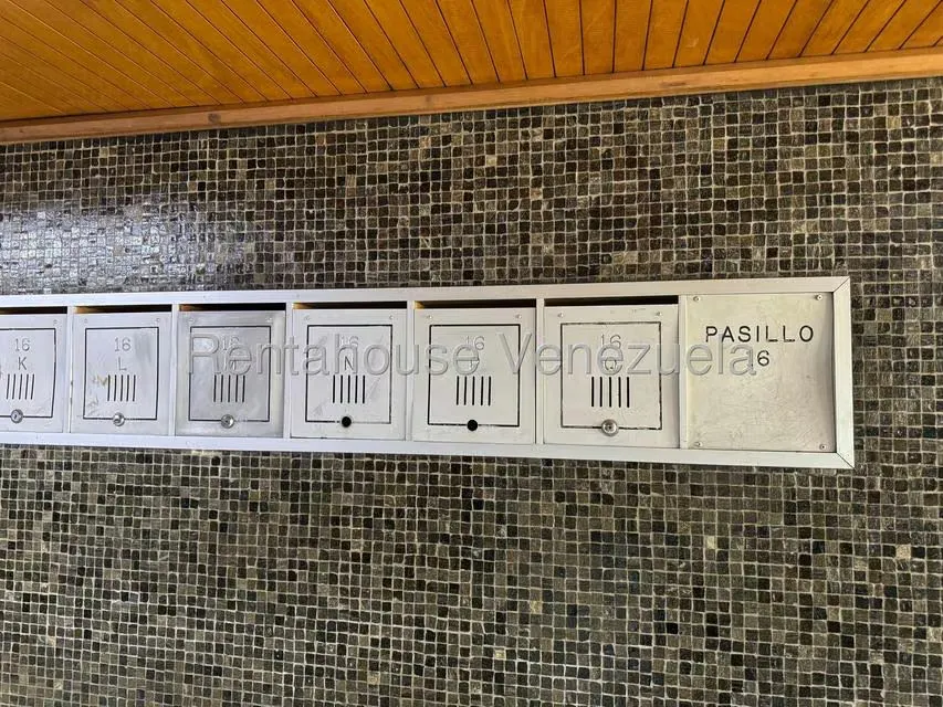 Apartamento (Duplex) en Venta en Parque Central, Distrito Metropolitano - 3