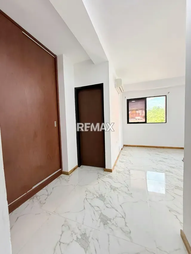 APARTAMENTO EN ALQUILER PARAMILLO SUITE, - 11