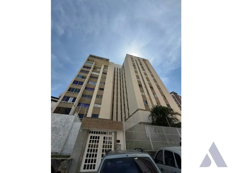 Vendo apartamento para remodelar 158m2 Santa Rosa de Lima 4933