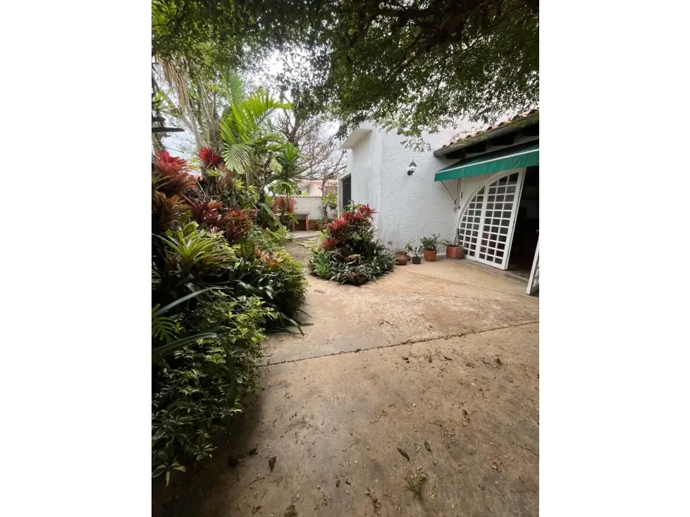 Se vende casa 500m2 Lomas de La Lagunita 7501 - 7