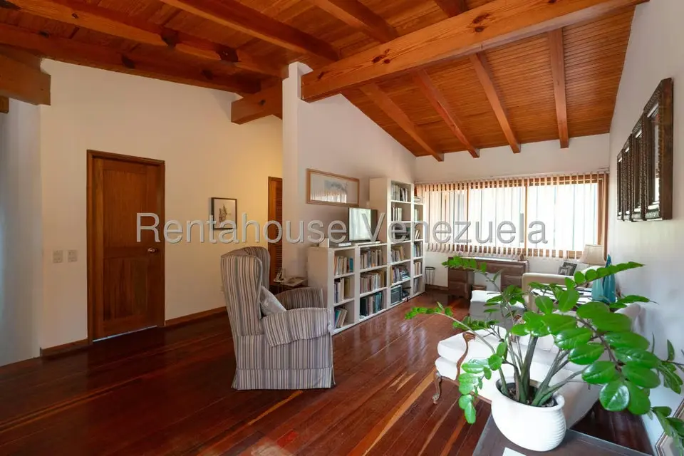 Casa (Colonial) en Venta en Country Club, Distrito Metropolitano - 22
