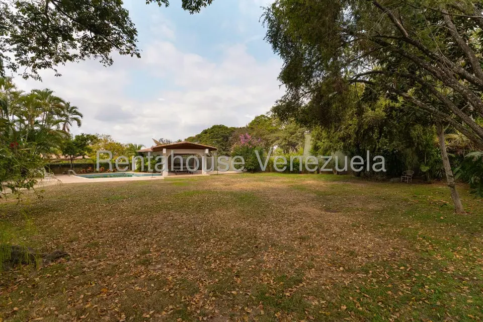 Casa (Colonial) en Venta en Country Club, Distrito Metropolitano - 44