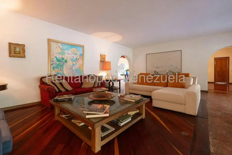 Casa (Colonial) en Venta en Country Club, Distrito Metropolitano - 8