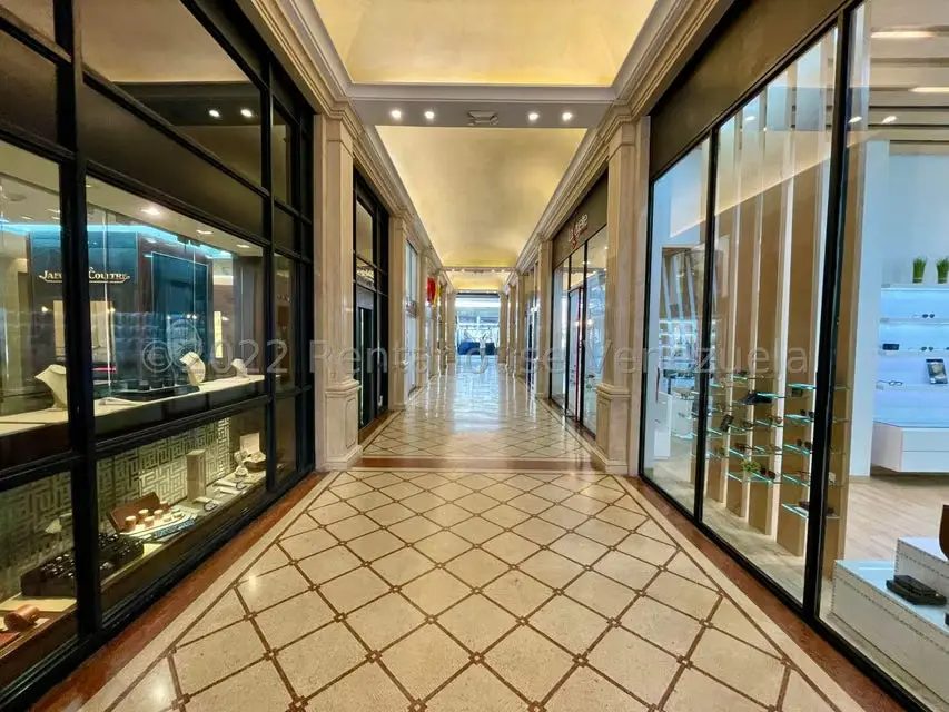 Local Comercial en Venta en Altamira, Distrito Metropolitano - 4