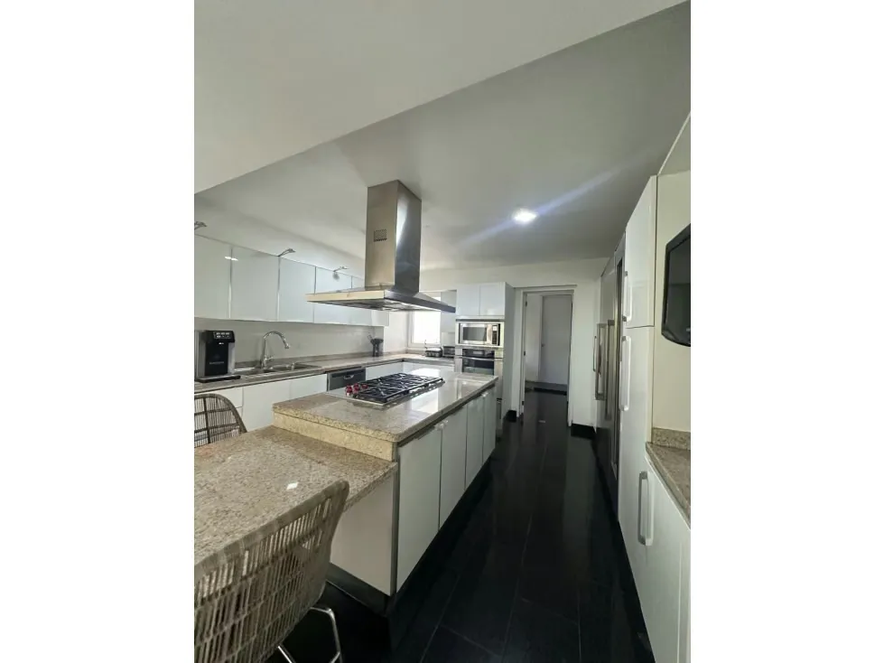 Vendo apto dúplex 550m2 Los Palos Grandes 9253.REF. VERDE - 12