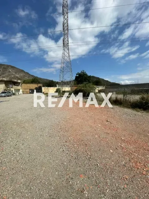 En venta Terreno con gran potencial, Av. principal del Tostado, zona norte de Barquisimeto. - 3