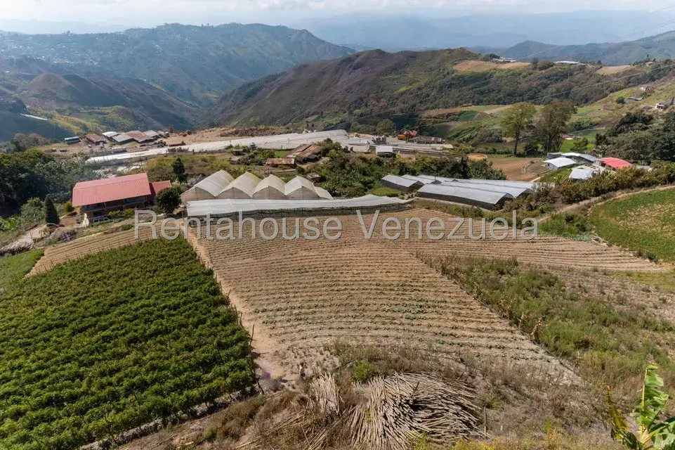 Terreno (Finca) en Venta en Municipio Guaicaipuro, Miranda - 3