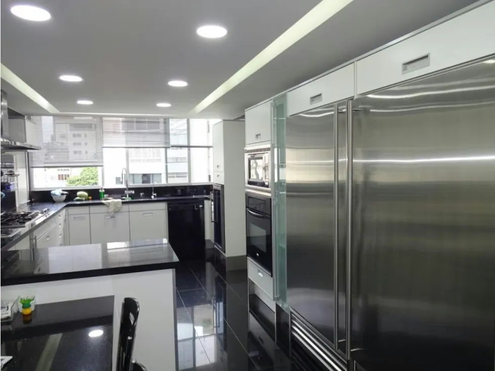 Se vende apto 262m2 3h+s/4b+s/4p La Florida5949 - 5