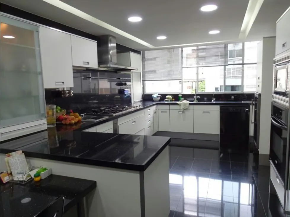 Se vende apto 262m2 3h+s/4b+s/4p La Florida5949 - 6