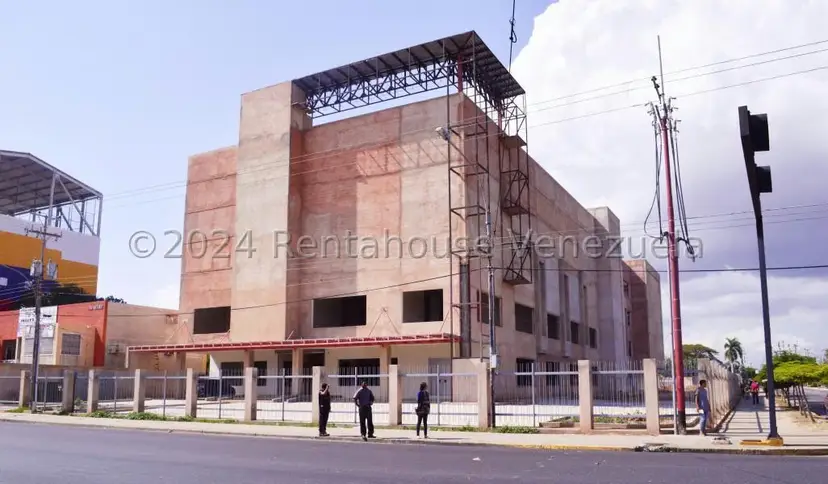 Comercial (Local Comercial) en Alquiler en Carretera O, Zulia