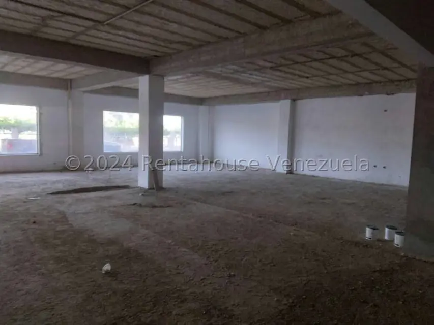 Comercial (Local Comercial) en Alquiler en Carretera O, Zulia - 3