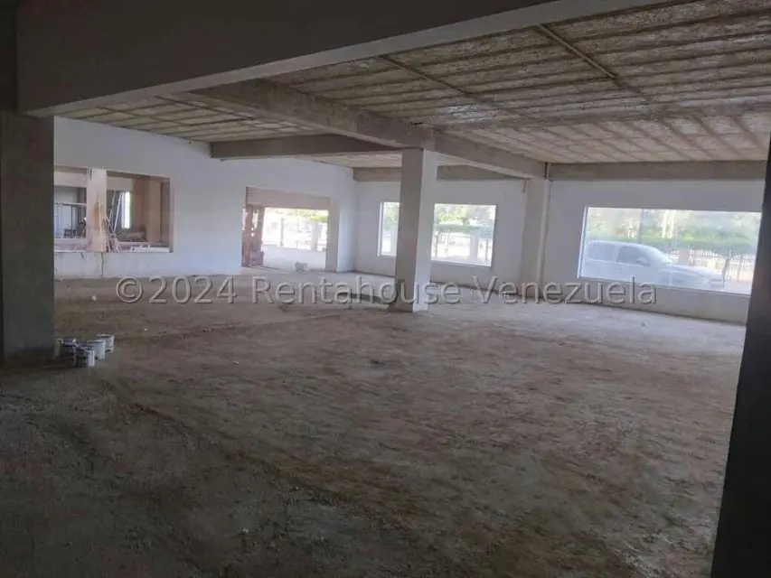 Comercial (Local Comercial) en Alquiler en Carretera O, Zulia - 4