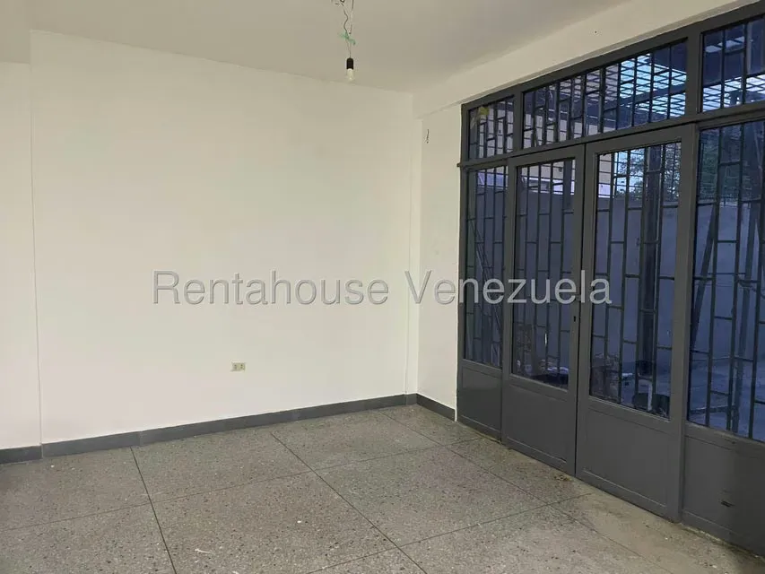 Apartamento (1 Nivel) en Alquiler en Centro, Portuguesa - 7