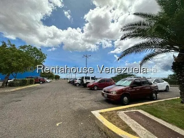 Local Comercial en Alquiler en Punto Fijo, Falcon - 14