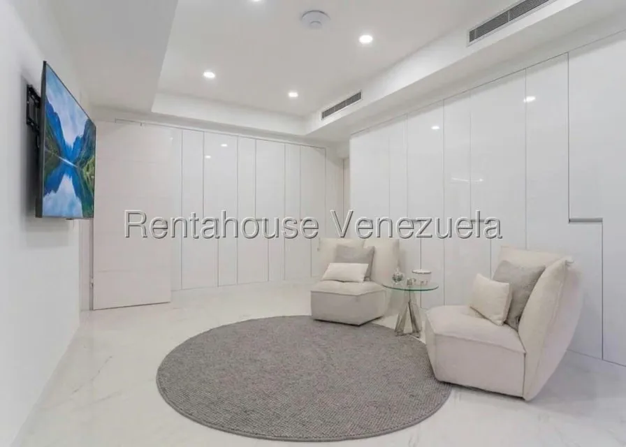 Apartamento (1 Nivel) en Venta en Mirador de Los Campitos I, Distrito Metropolitano - 32