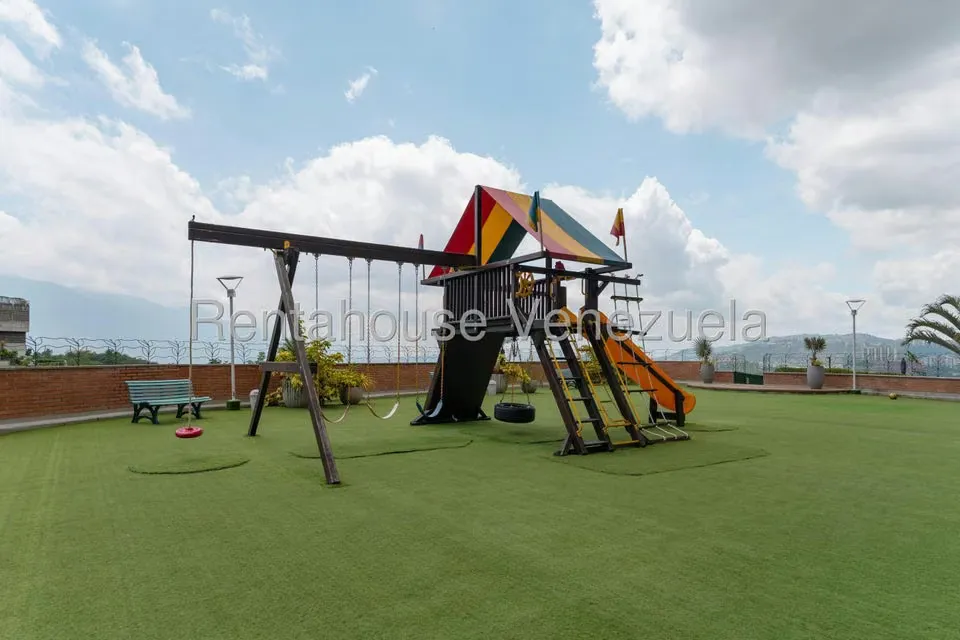 Apartamento (1 Nivel) en Venta en Mirador de Los Campitos I, Distrito Metropolitano - 33