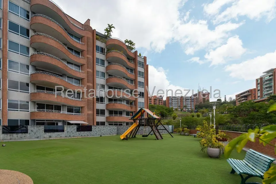Apartamento (1 Nivel) en Venta en Mirador de Los Campitos I, Distrito Metropolitano - 35