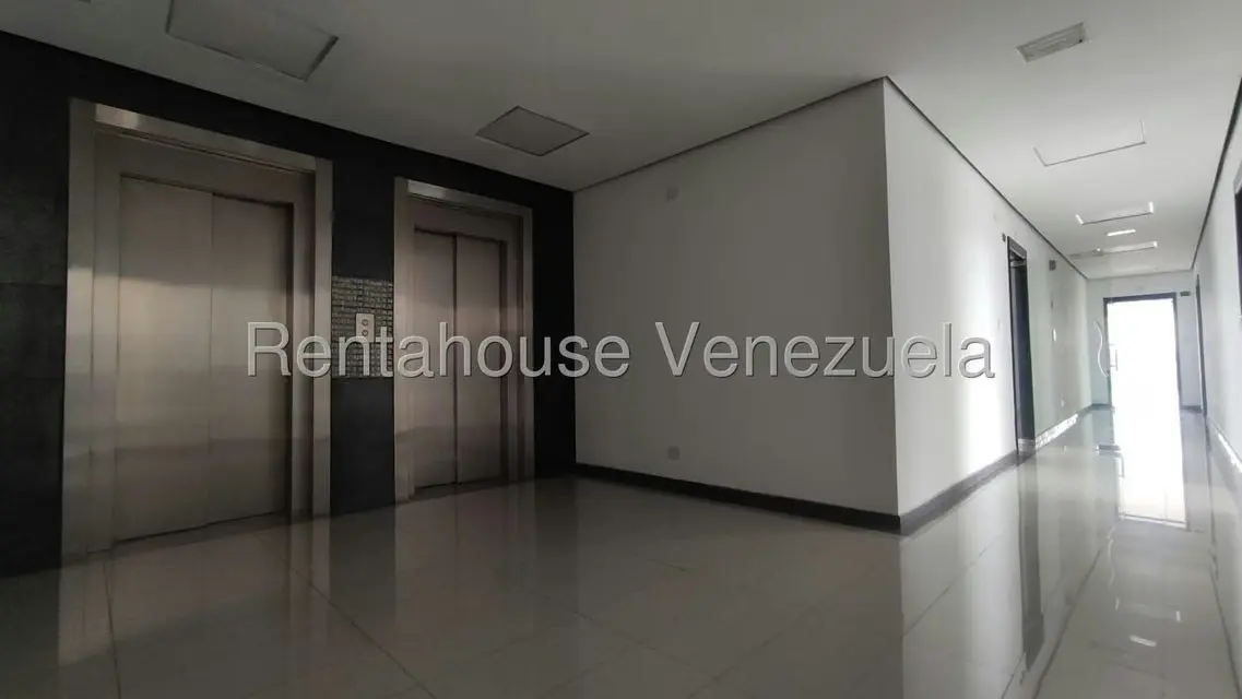 Oficina en Venta en Del Este, Lara - 5