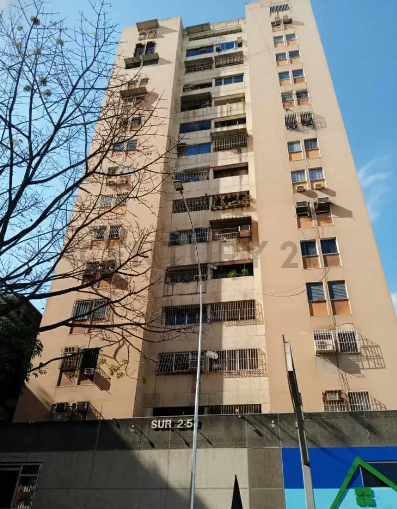 Se Ofrece Oficina en Alquiler Centro de Caracas