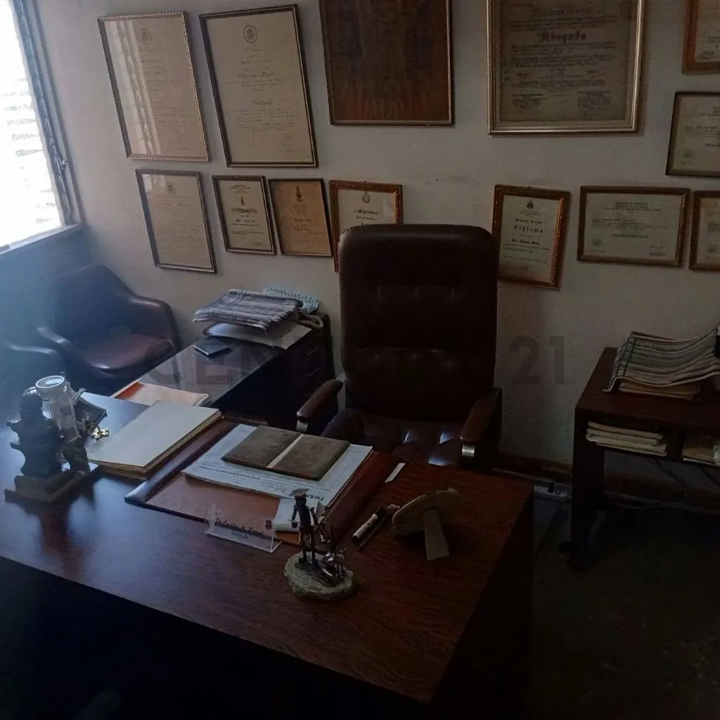 Se Ofrece Oficina en Alquiler Centro de Caracas - 9