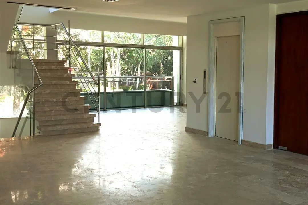 Lujoso Apartamento Triplex en Venta en La Castellana - 5