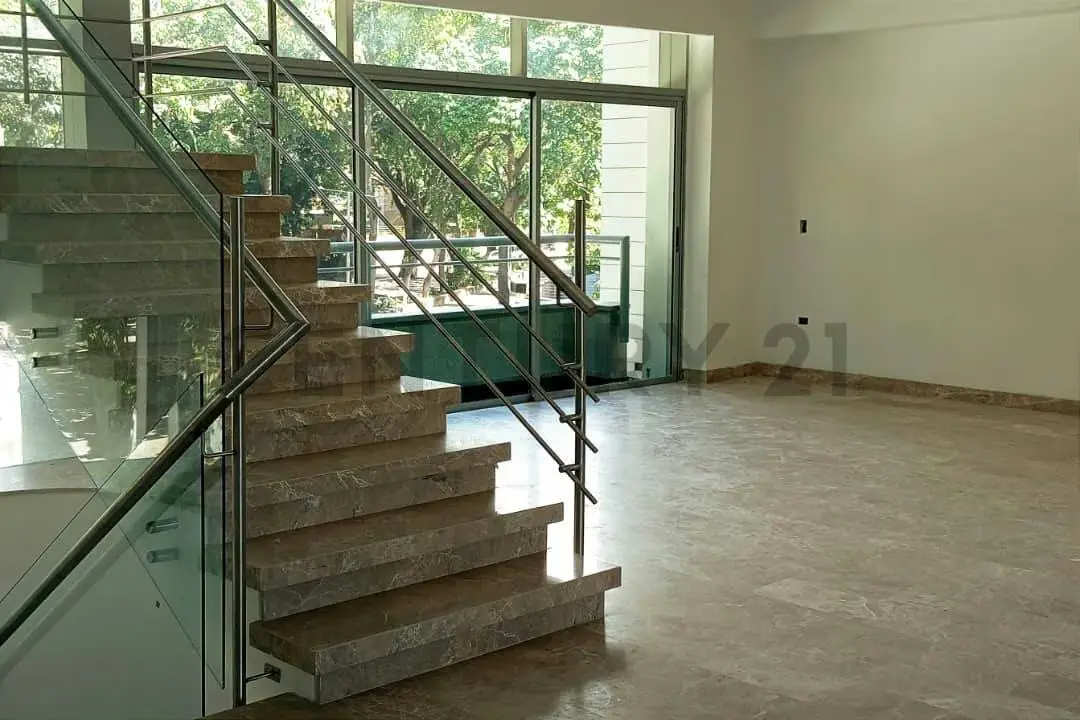 Lujoso Apartamento Triplex en Venta en La Castellana - 6