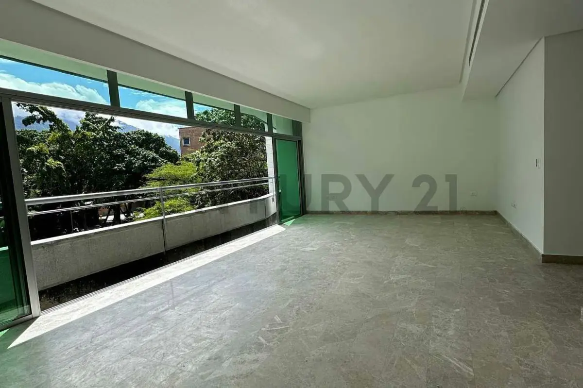 Lujoso Apartamento Triplex en Venta en La Castellana - 9
