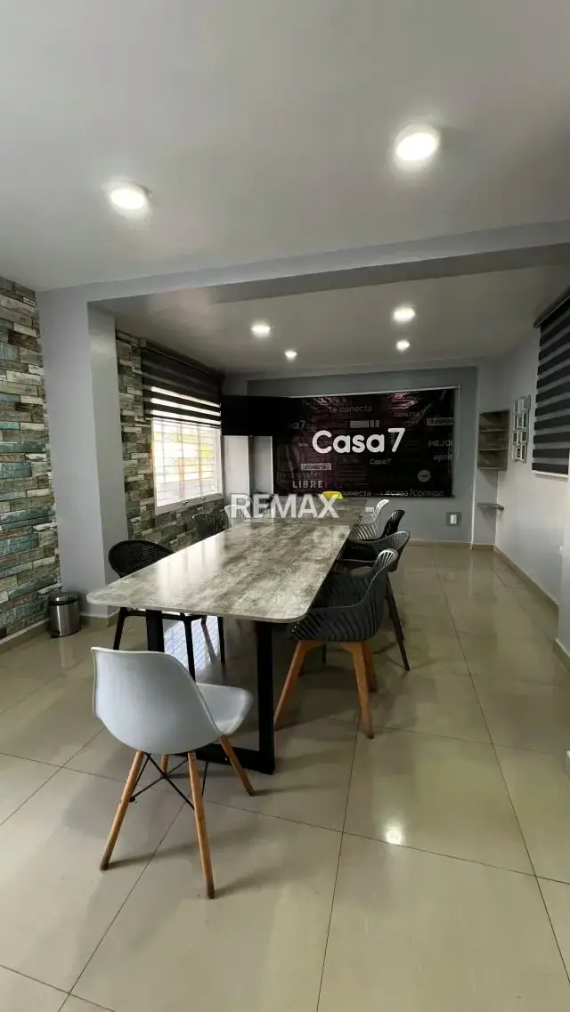 En Venta Local Comercial Avenida Principal Cabudare