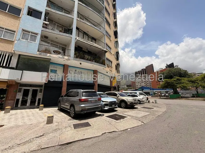 Local Comercial en Venta en La Carlota, Distrito Metropolitano - 3
