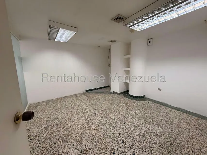 Local Comercial en Venta en La Carlota, Distrito Metropolitano - 7