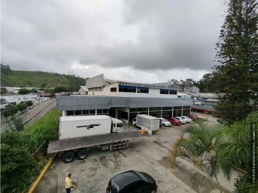 GALPON INDUSTRIAL EL TAMBOR